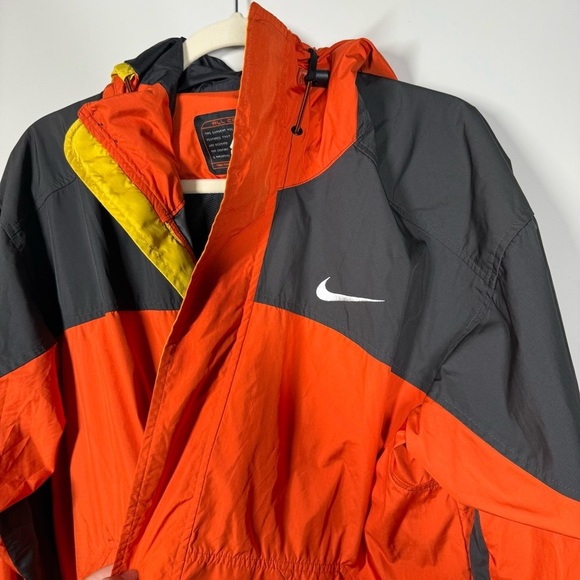 Nike Vintage ACG orange and black jacket size medium - Picture 7 of 10